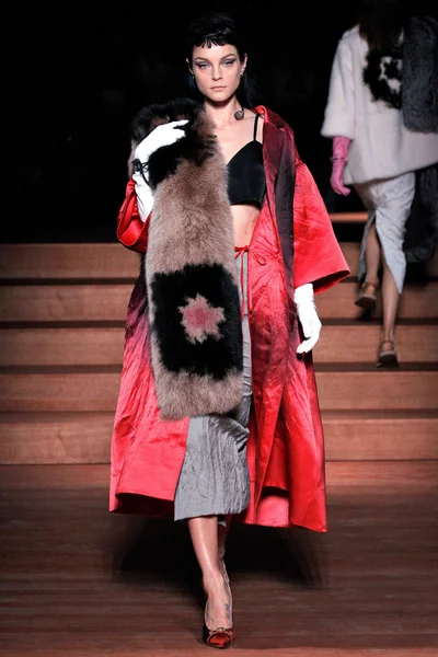 Look 44